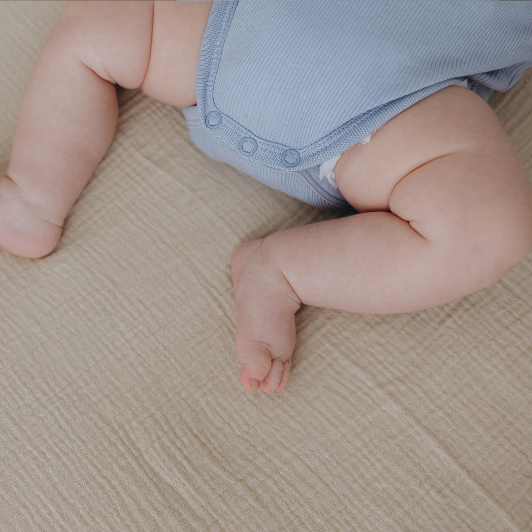 Muslin Crib Sheets Unisex Olive/Ecru (Standard)