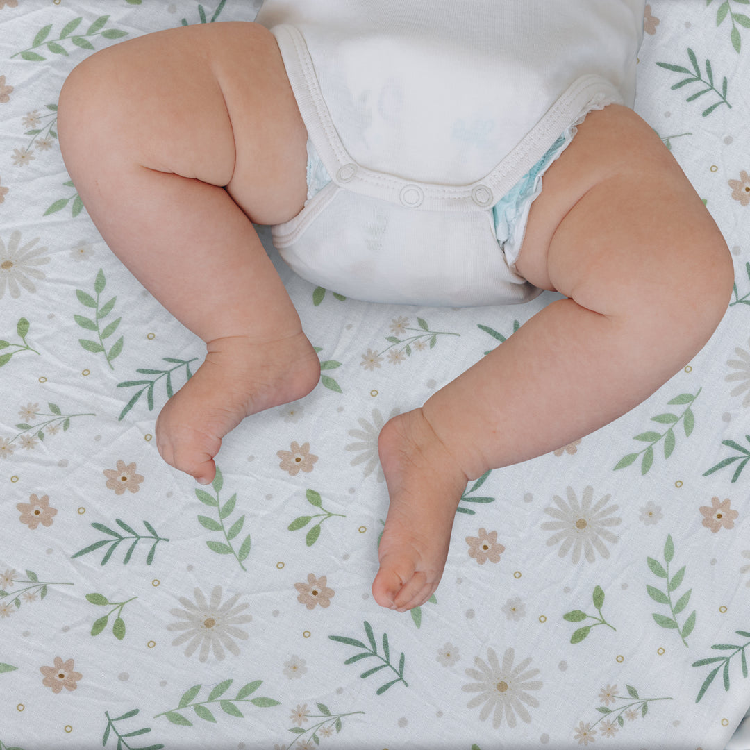 Jersey Crib Mattress Sheets Unisex Green/Flower (Standard)